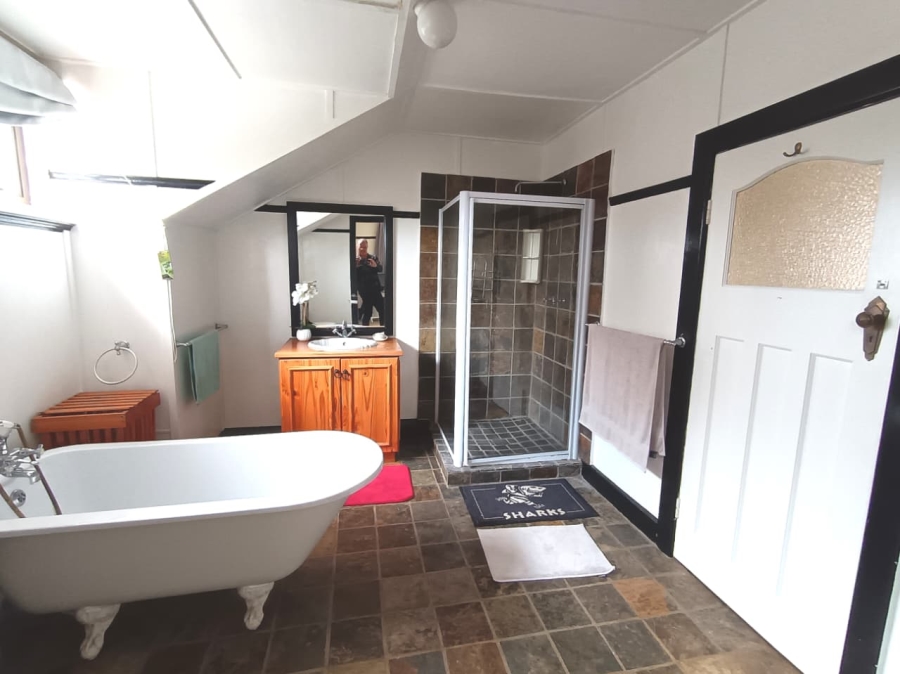 7 Bedroom Property for Sale in Walmer Eastern Cape